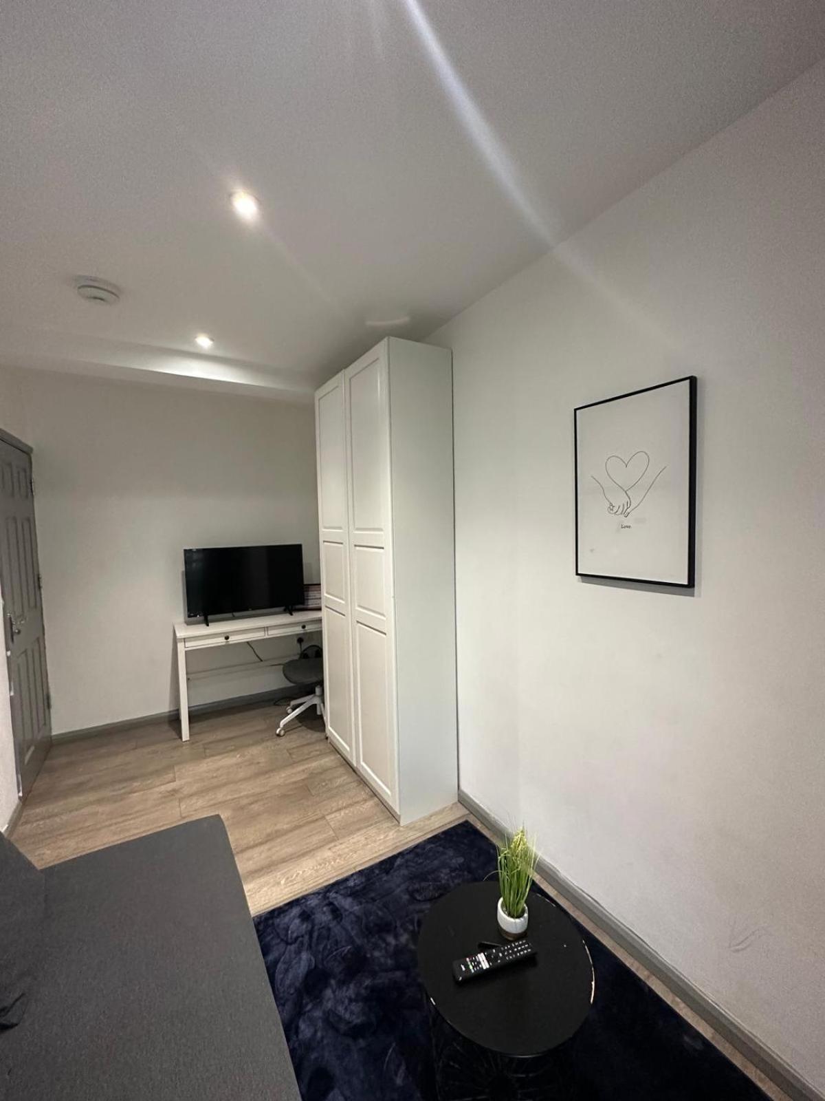 "Spacious Family, Friendly" 1 Bedroom In Kings Cross, St Pancras!!!118A London Kültér fotó
